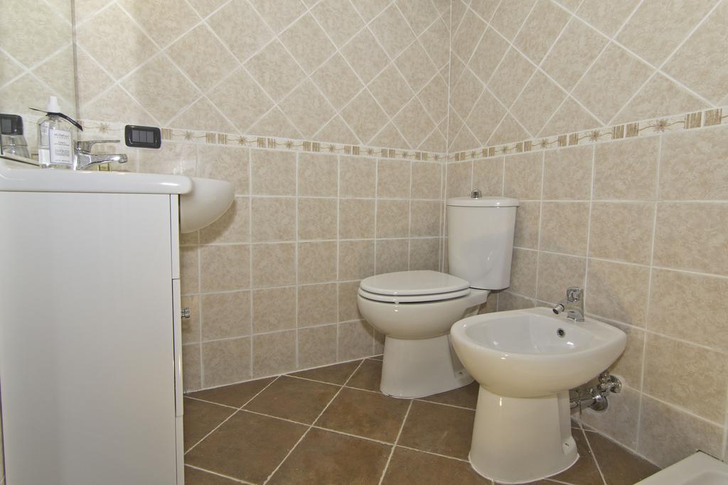Ca' Rinaldi F Otel Aulla Oda fotoğraf